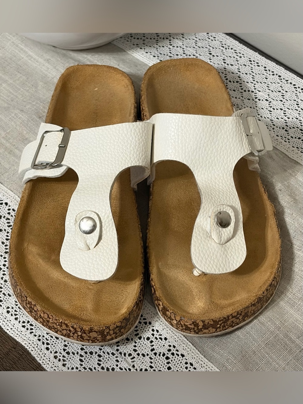 Maurice’s sandals size 8 White Leather Cork Footbed Women's Sandals